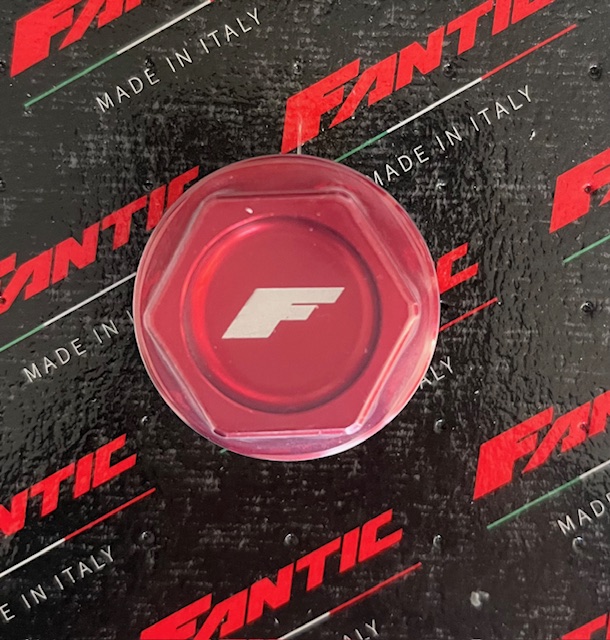 eqeYKMWoTp_reference V2663005.jpeg